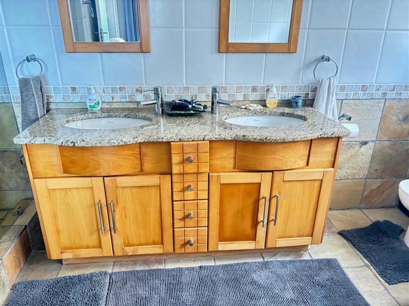 3 Bedroom Property for Sale in Mossel Bay Golf Estate Western Cape